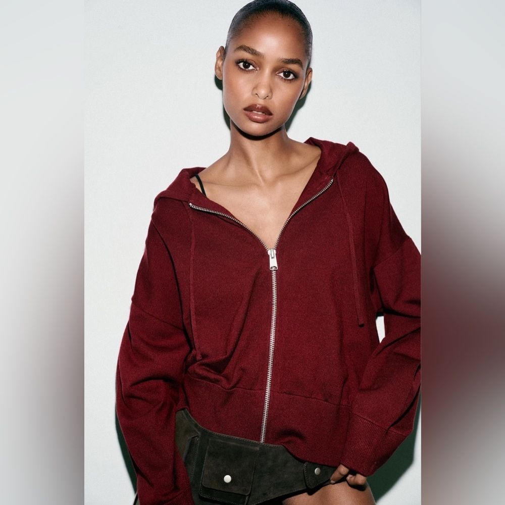 ZARA HOODED KNIT SWEATSHIRT